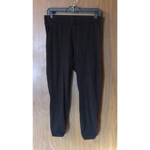 Black Capris Torrid Leggings with Lattice Detail on Back